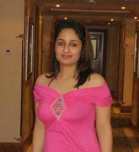 Sania khan